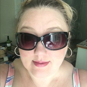 Meet your Posher, Gina